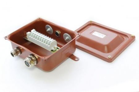 Коробка КЗНС-08 У2 с латунными сальниками ЗЭТА zeta30314 278488