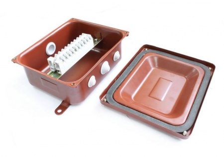Коробка КМ 43-10 У3 IP43 ступенчатый ПВХ-ввод ЗЭТА zeta30338 366951