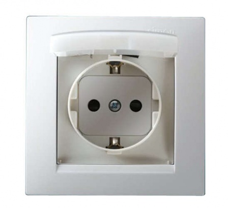 Розетка 1-м СП Simon15 с защ. крышкой защ. шторки с заземл. IP44 бел. Simon 1590450-030 148064