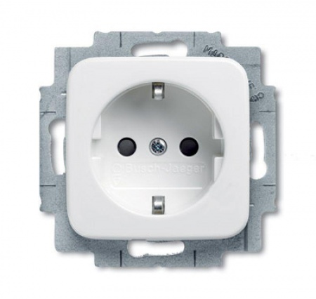 Розетка Reflex 2P+E защ. шторки альпийский бел. ABB 2013-0-4656 31163