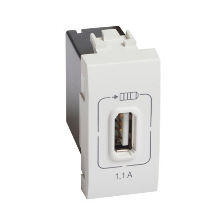 Розетка USB Mosaic 1мод. 1.1А 230/5В бел. Leg BTC N4285C1 1230049
