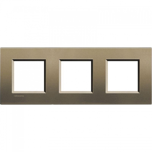 Рамка 3-м LivingLight прямоугол. корич. шелк Leg BTC LNA4802M3SQ 1041687