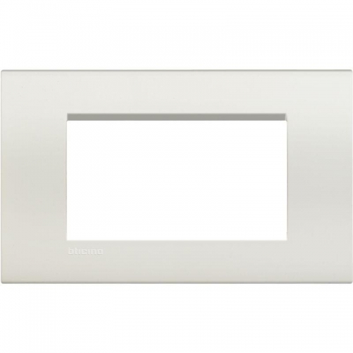 Рамка 4мод. LivingLight прямоугол. бел. Leg BTC LNA4804BI 1041772