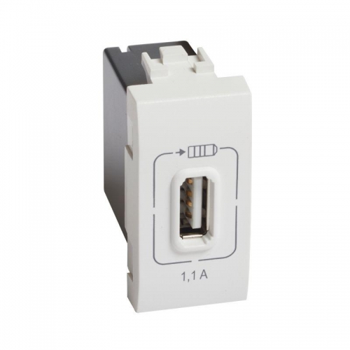 Розетка USB Mosaic 1мод. 1.1А 230/5В бел. Leg BTC N4285C1 1230049