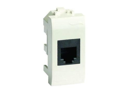 Розетка компьютерная 1-м СП Brava 1мод. RJ45 6E бел. ДКС 76648B 125463